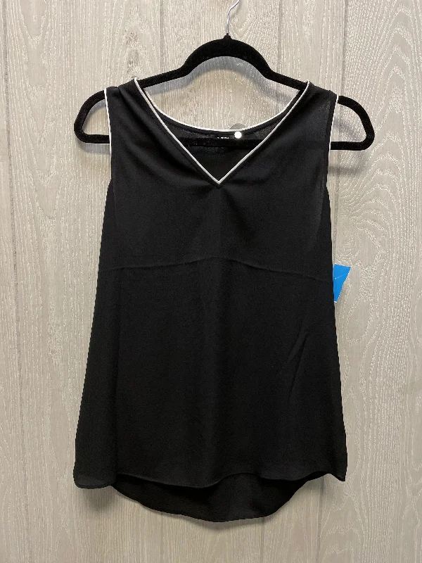 Blouse Sleeveless By Express In Black & White, Size: M