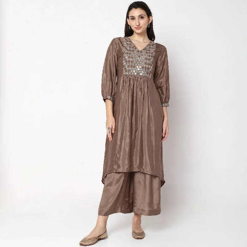 Regular Fit Embellished Kurta