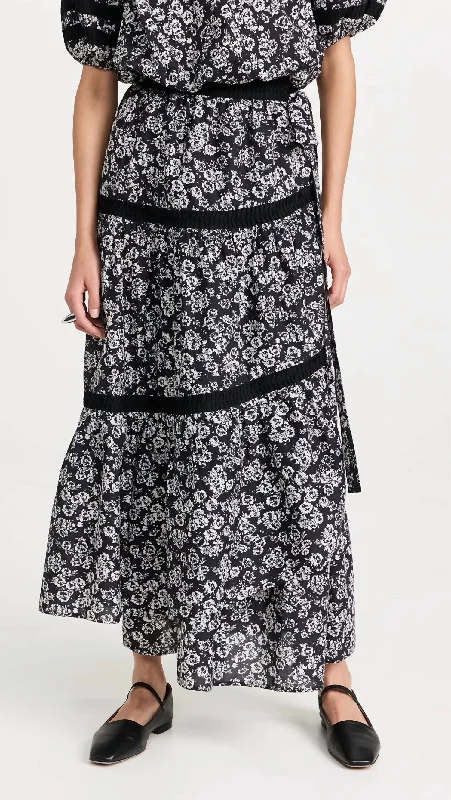 Prins Print Skirt In Black Stamped Floral Print