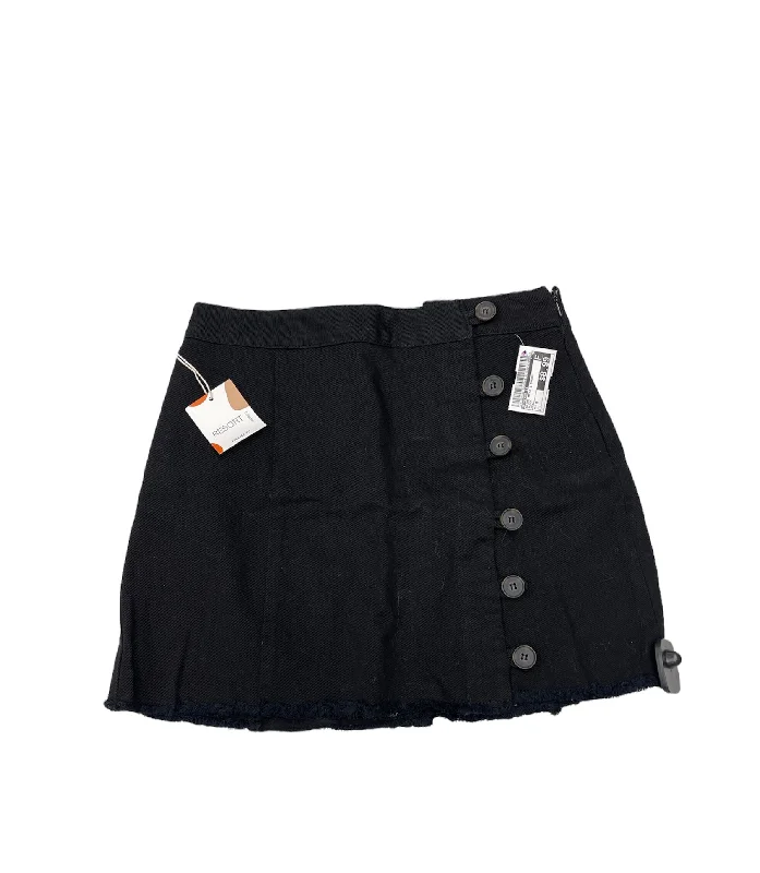 Skirt Mini & Short By Forever 21  Size: M