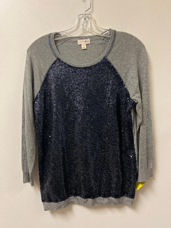 Top Long Sleeve By Maison Jules In Blue & Grey, Size: M