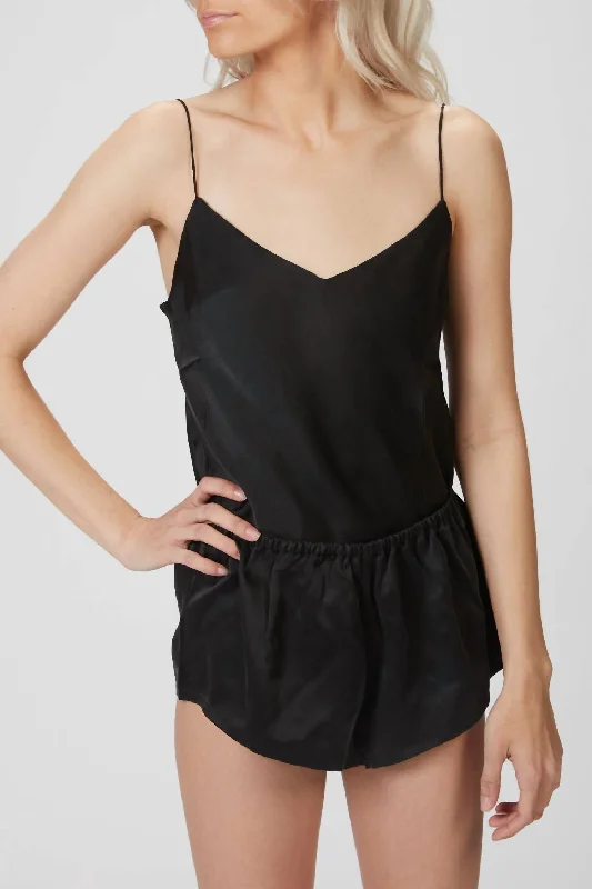 Venice Short In Black